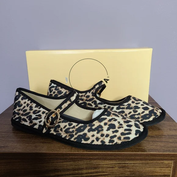 Soda Leopard Print Flats - Picture 5 of 8